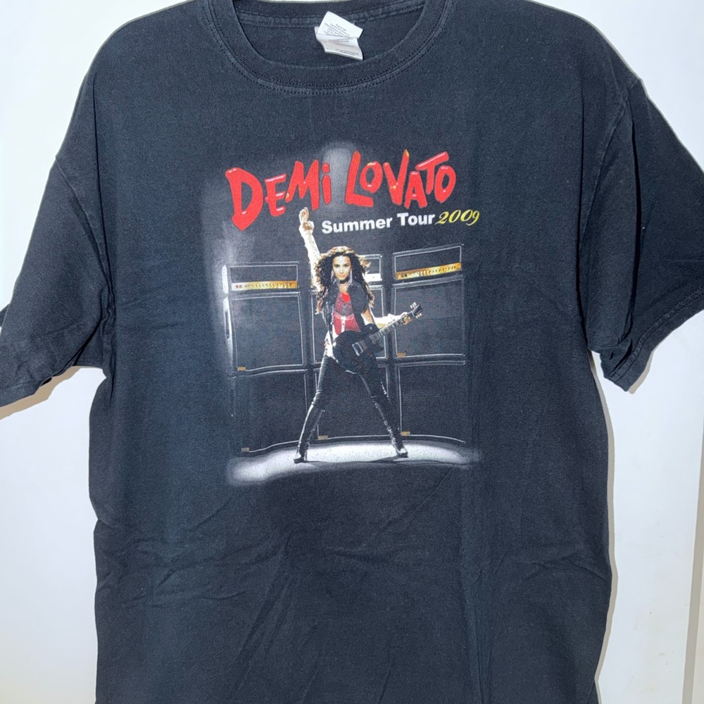 Black Demi Lovato Graphic Tee